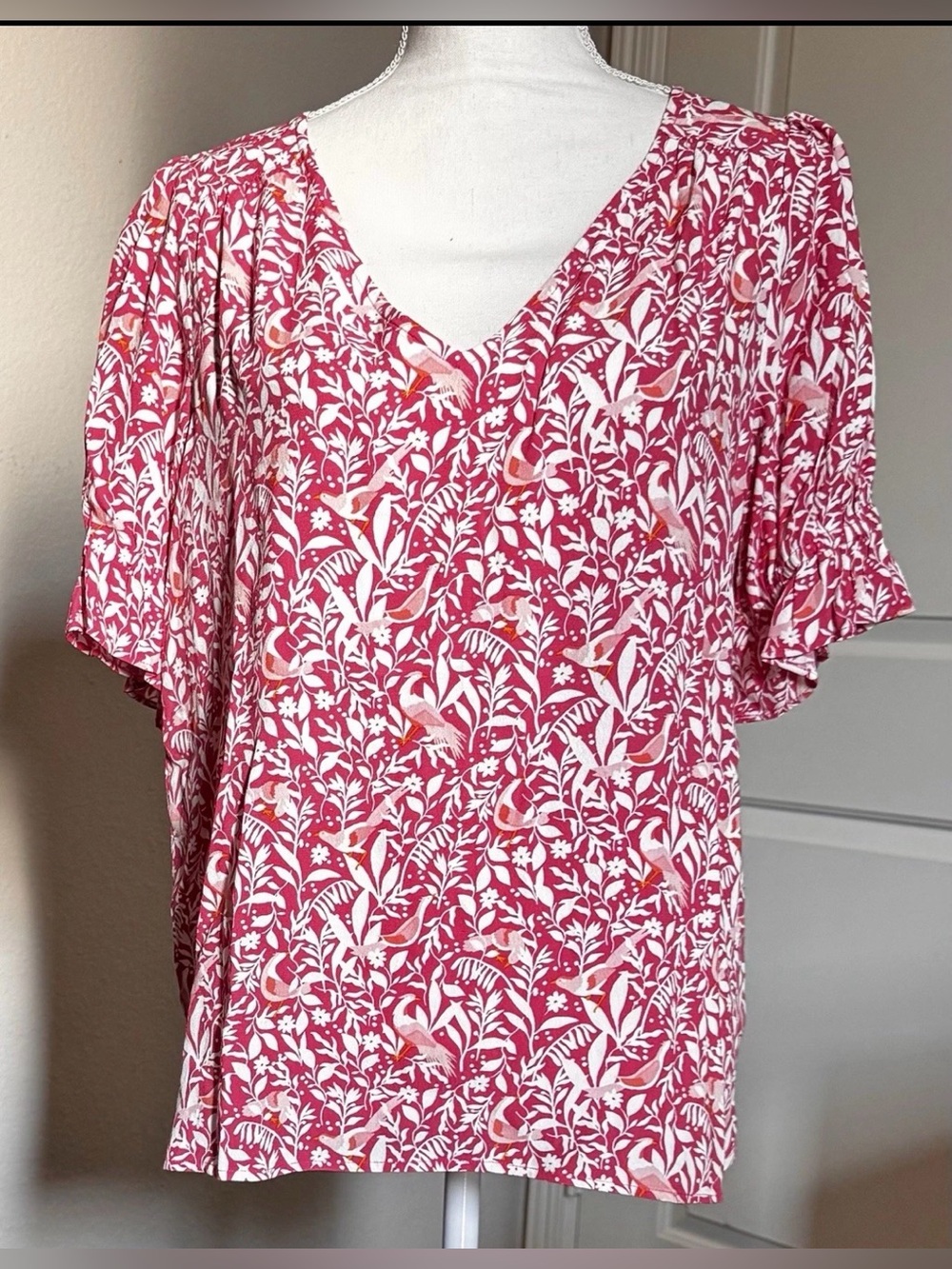Loft Women's Birds And Leaves Blouse, Size Small, Pink And White